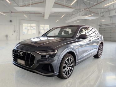 AUDI Q8 45 TDI MHEV 170kW quattro tiptronic Sport