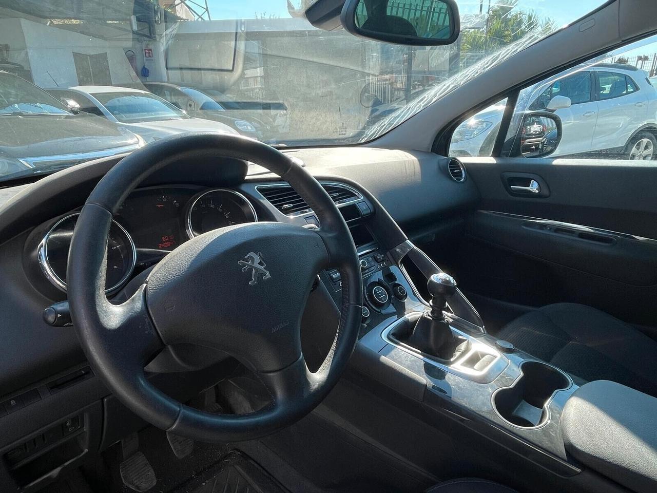 Peugeot 3008 1.6 HDi 115CV Business