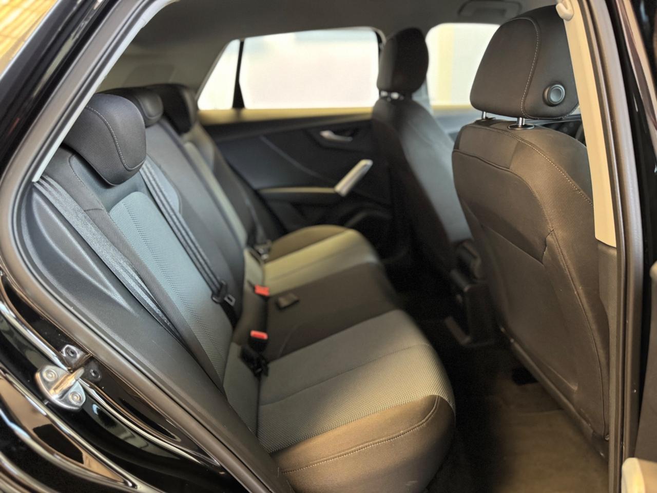 Audi Q2 40 TFSI quattro S tronic Identity Black