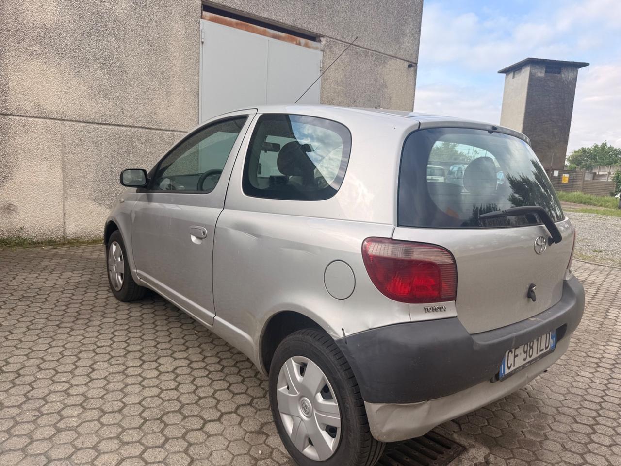 Toyota Yaris 1.0i 16V cat 3 porte