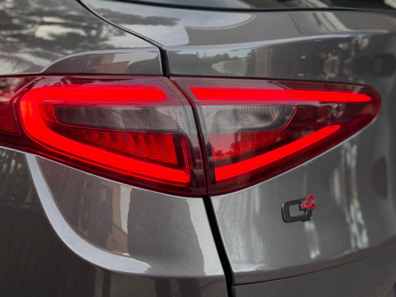 Alfa Romeo Stelvio 2.2 Turbodiesel 210 CV AT8 Q4 Veloce