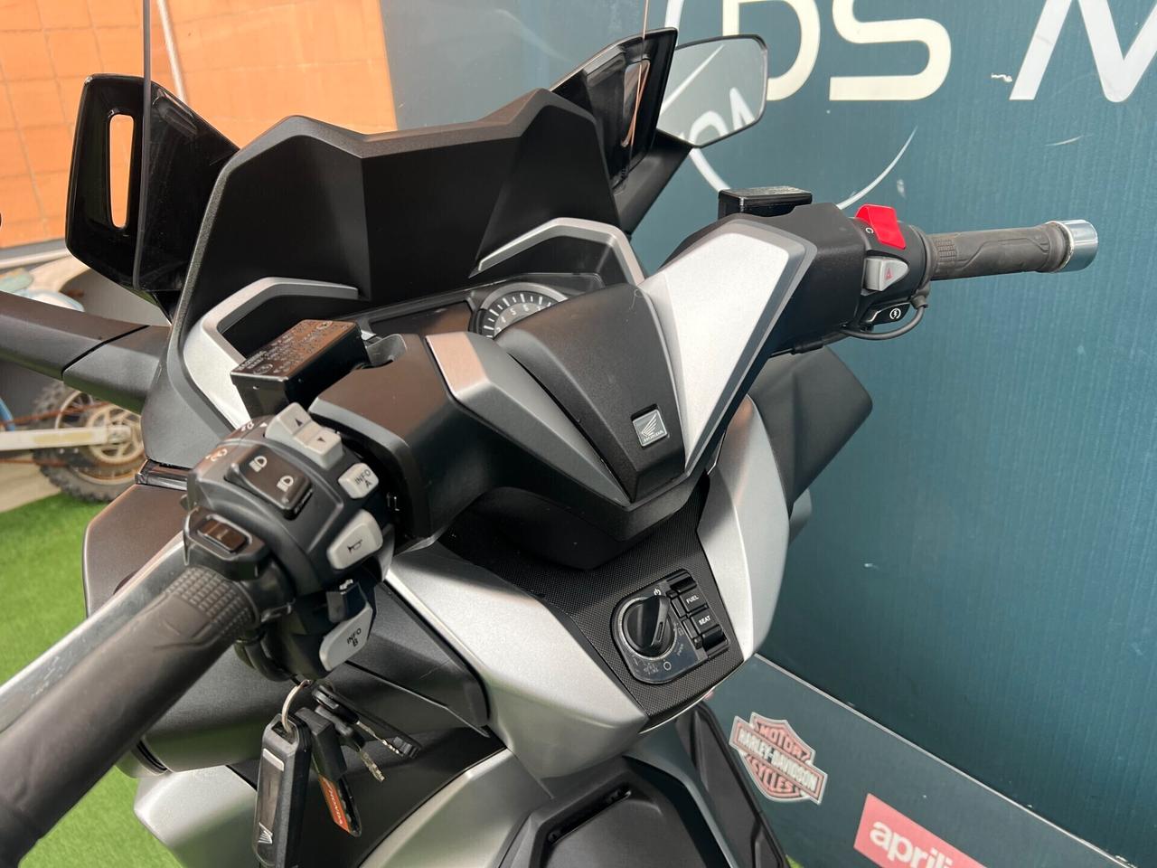 FORZA 300 FULL UNIPRO GARANZIA PERMUTE