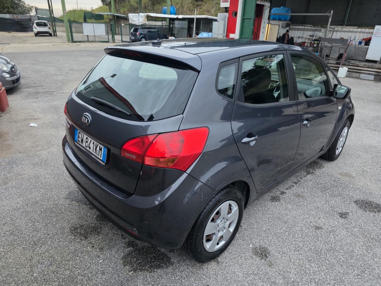 Kia 1.4 benzina GPL anno 2015 neopatentati