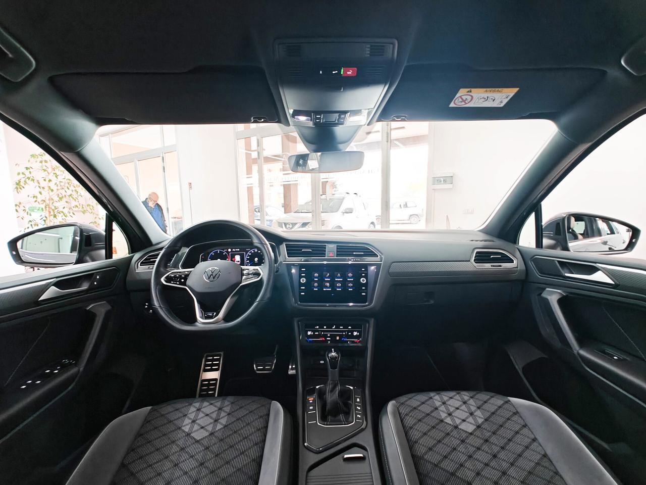 Volkswagen Tiguan 2.0 TDI 150 CV SCR DSG R-Line