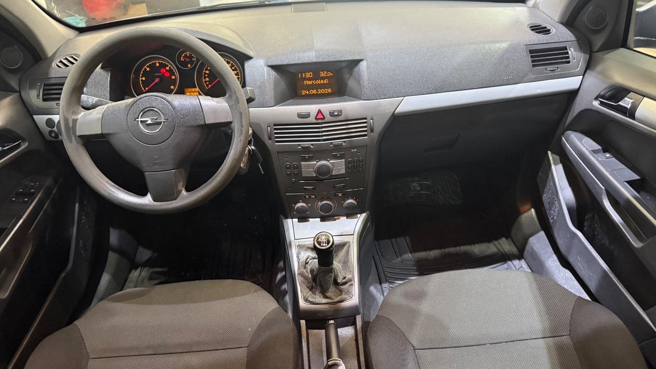 Opel Astra 1.3 CDTI 5 porte Enjoy