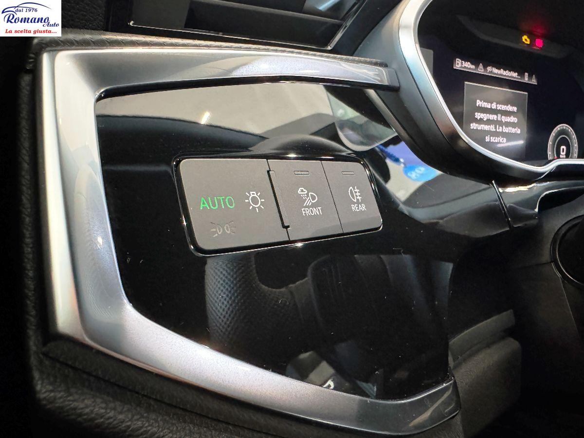 Audi Q3 SPB 35 TDI S tronic Identity Black /PELLE/R20