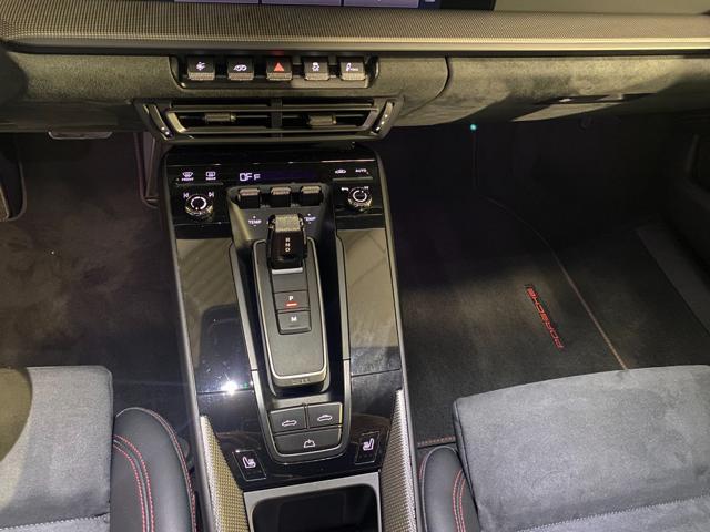 PORSCHE 992 Carrera 4 GTS Cabriolet LIFTER-ASSE POST.STERZ