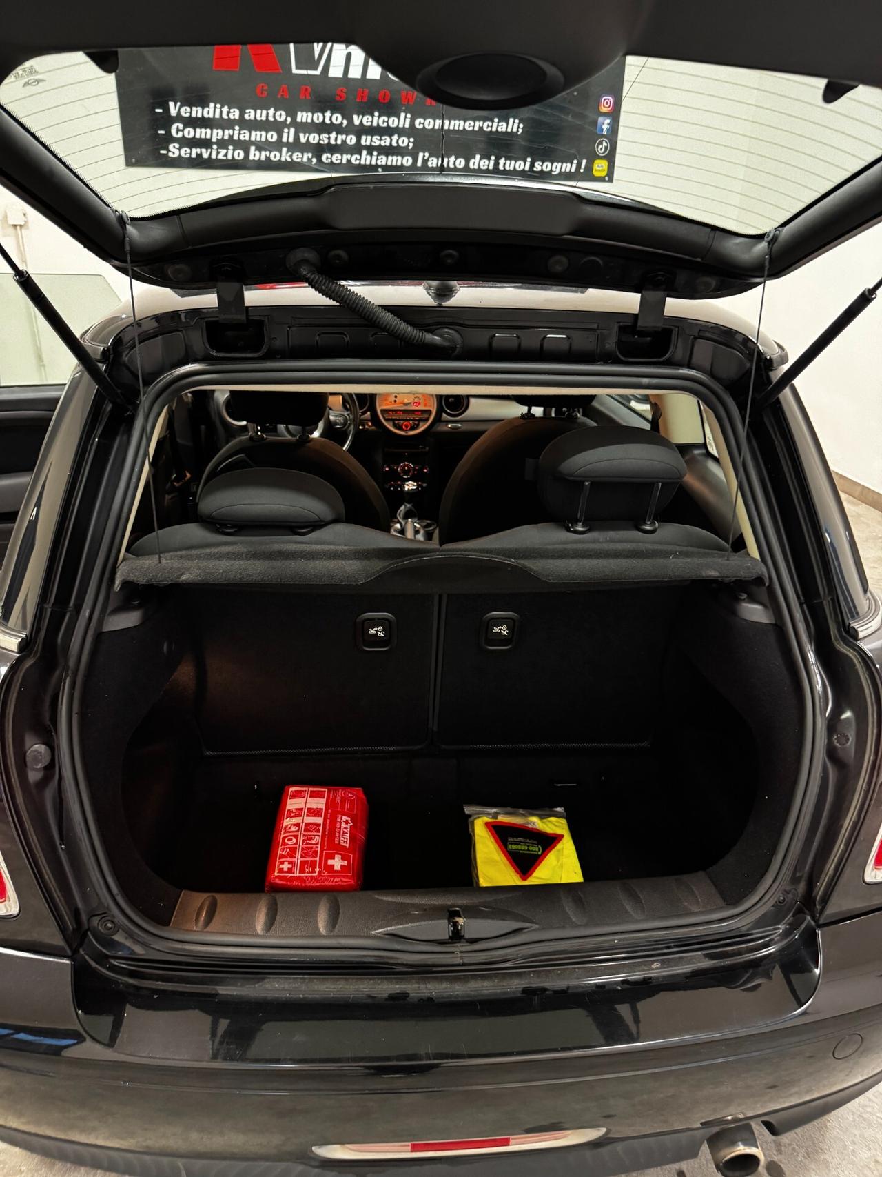 Mini 1.6 16V One (55kW)