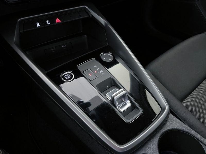Audi A3 Sportback 30 g-tron S tronic Business