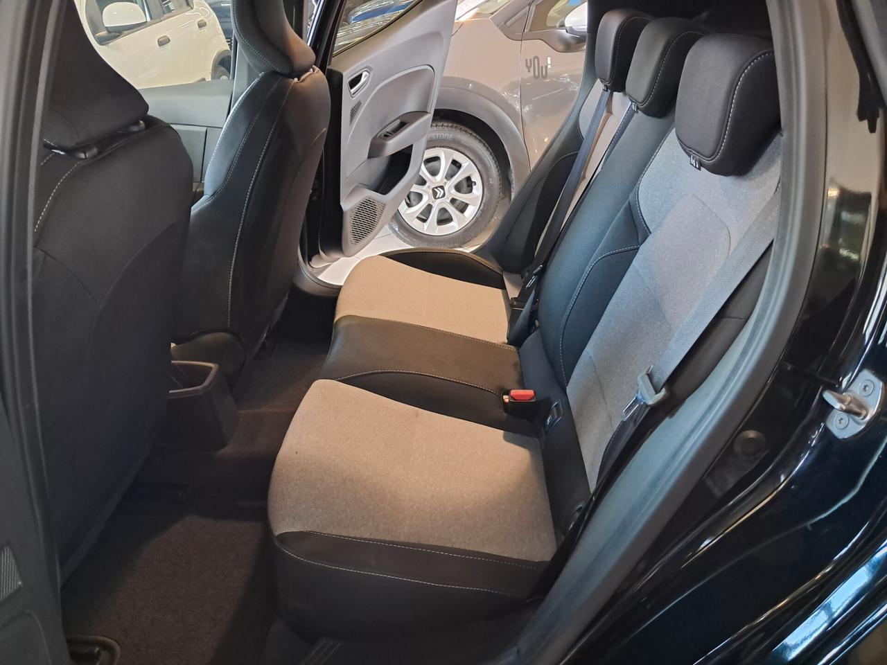 Mitsubishi Colt 1.0L turbo 91 cv Invite