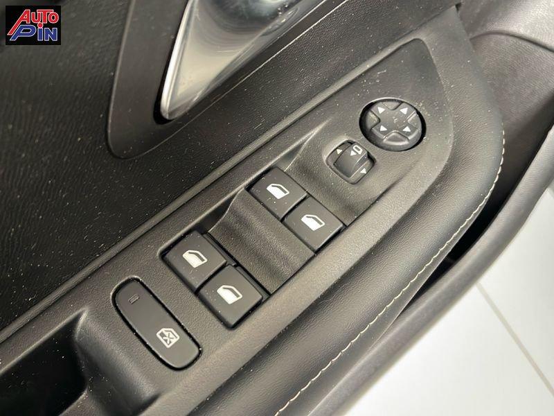 Peugeot 208 Allure PureTech 100 S/S *PROMO*