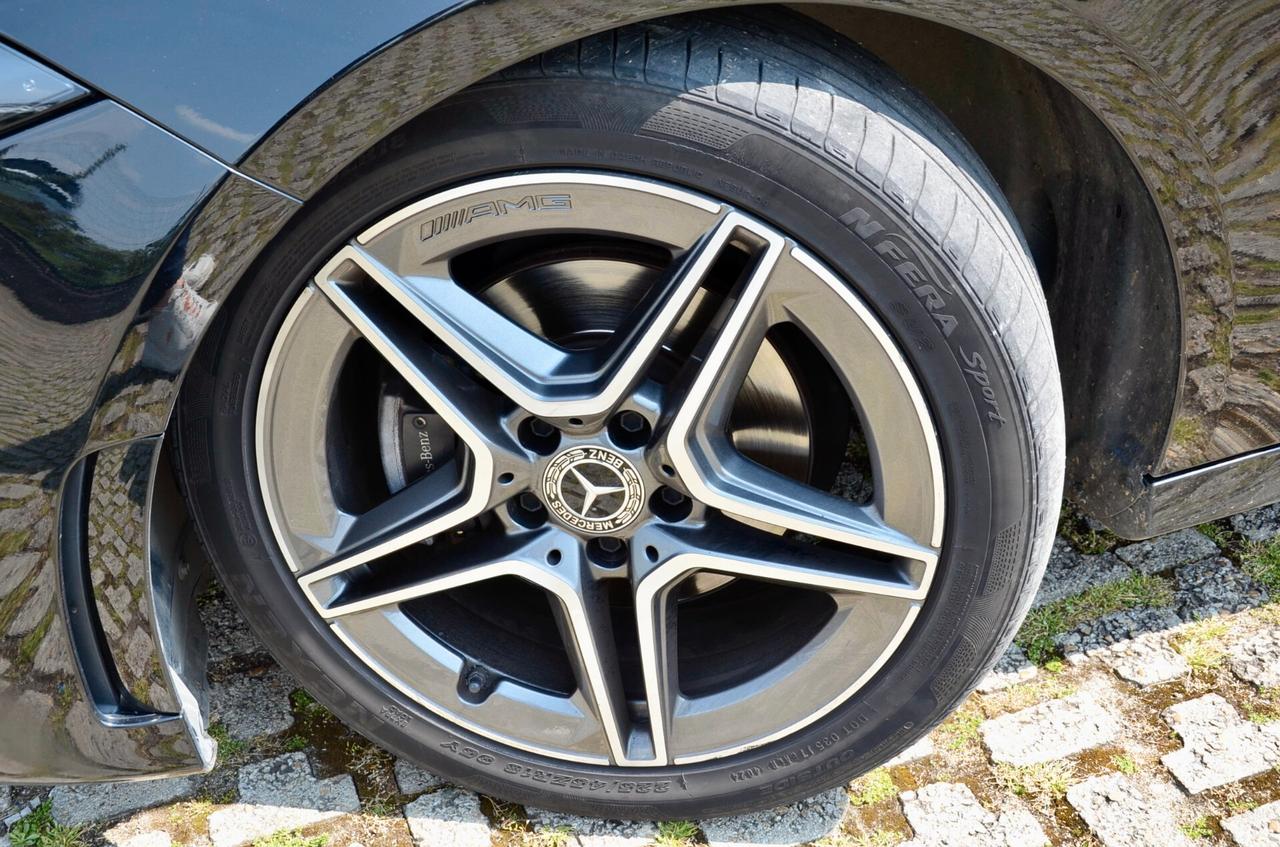 MERCEDES-BENZ A 200d PREMIUM AMG LINE 150cv AUTO, EURO 6D, 64 COLORI, HI-FI PREMIUM, RETROCAMERA, PERMUTE