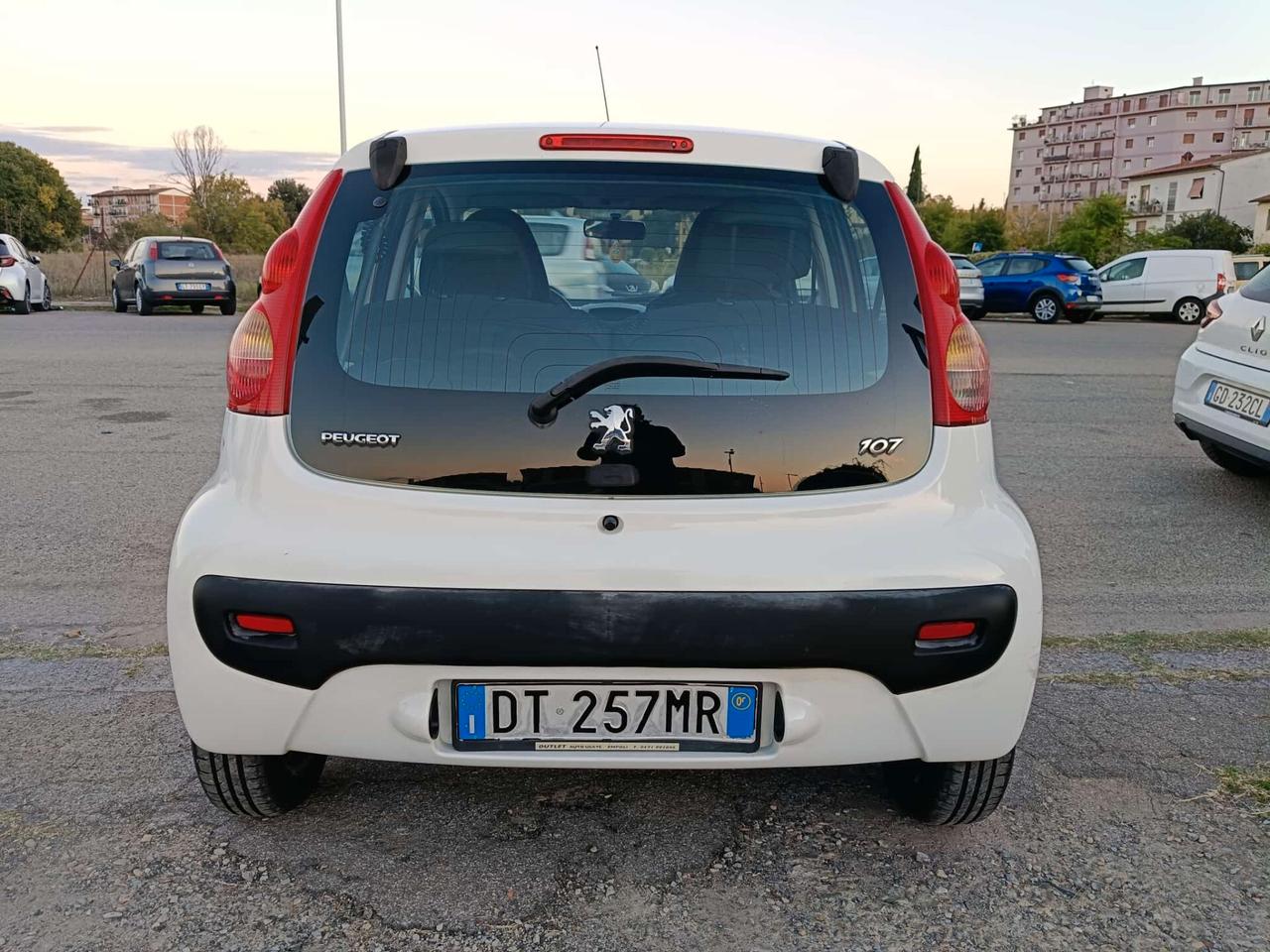 Peugeot 107 1.0 benzina