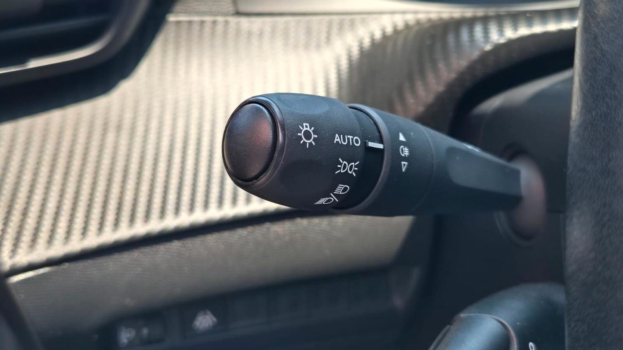 Peugeot 208 PureTech 75 S&S 5P Active 2021 OTTIMO STATO neop LEGGI TESTO