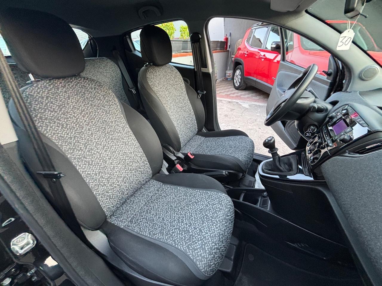Lancia Ypsilon 1.2 69 CV 5 porte S&S Gold