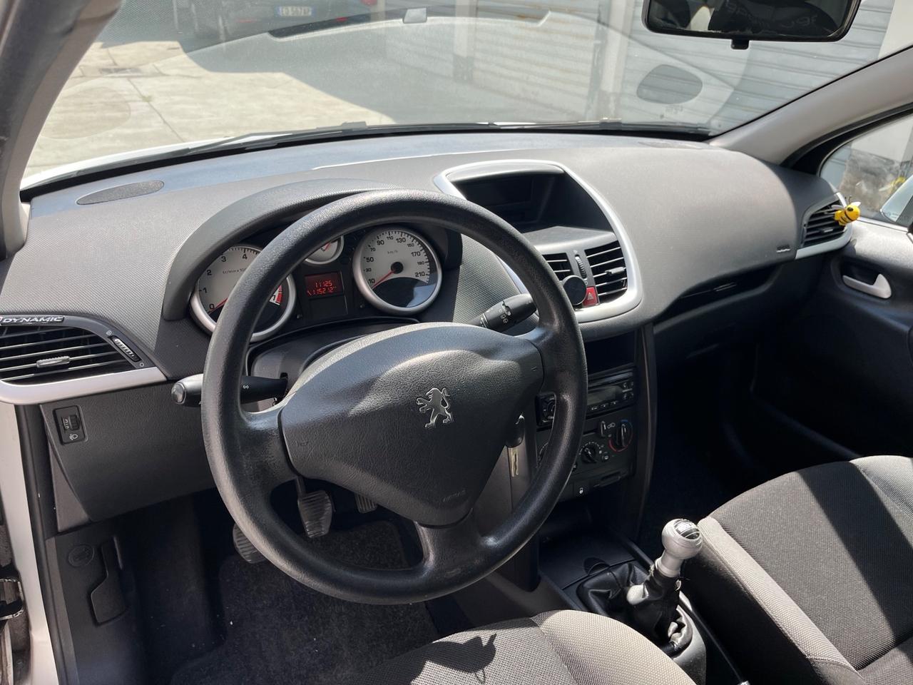 Peugeot 207 1.4 VTi 95CV 5p. XS