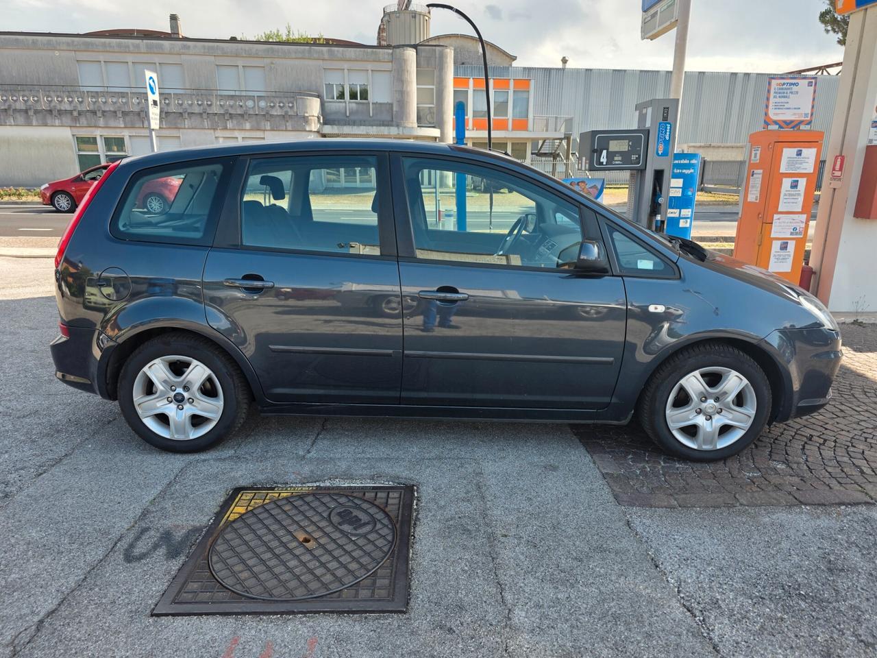 Ford C-Max 1.6 TDCi 110 CV Titanium con 256.000km