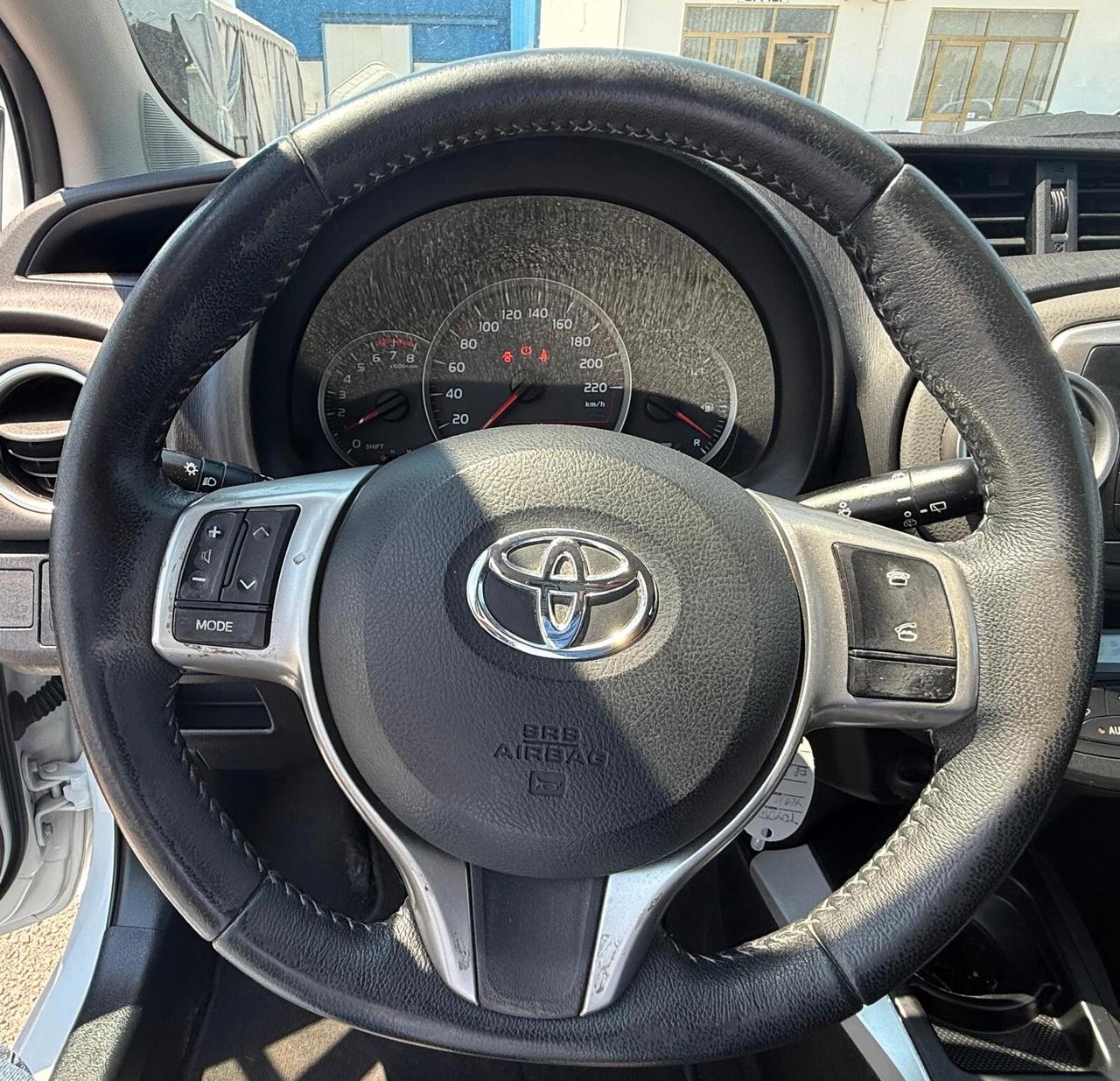 Toyota Yaris 1.0 5 porte Benz OK PER NEOPATENTATI