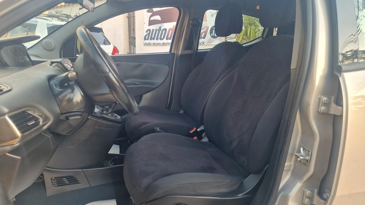 Lancia Ypsilon 1.2 69 CV 5 porte GPL Ecochic Gold
