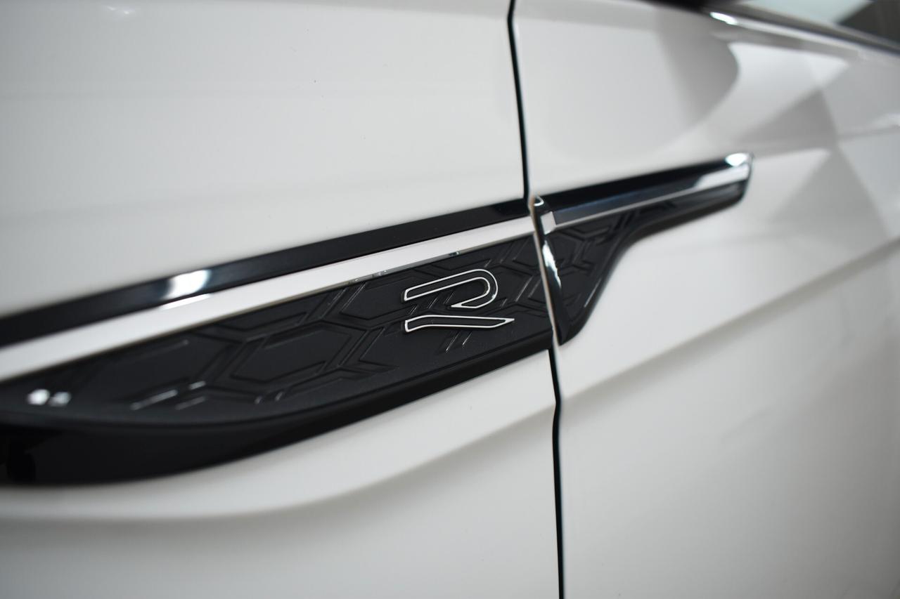 Volkswagen Taigo 1.0 TSI 110 CV R-Line TETTO APRIBILE