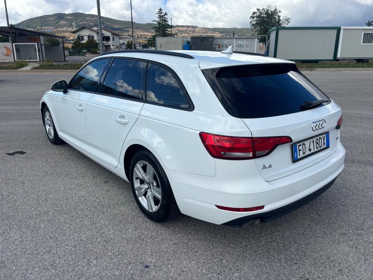 Audi A4 2.0 TDI 150 CV ultra Business