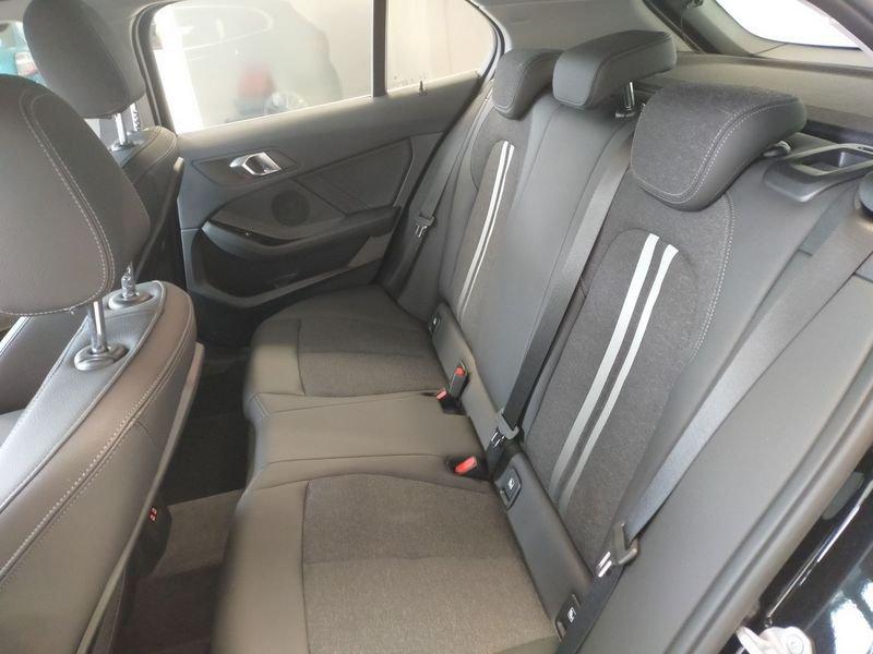 BMW Serie 1 118d 5p. Business Advantage Auto 2.0 150 cv