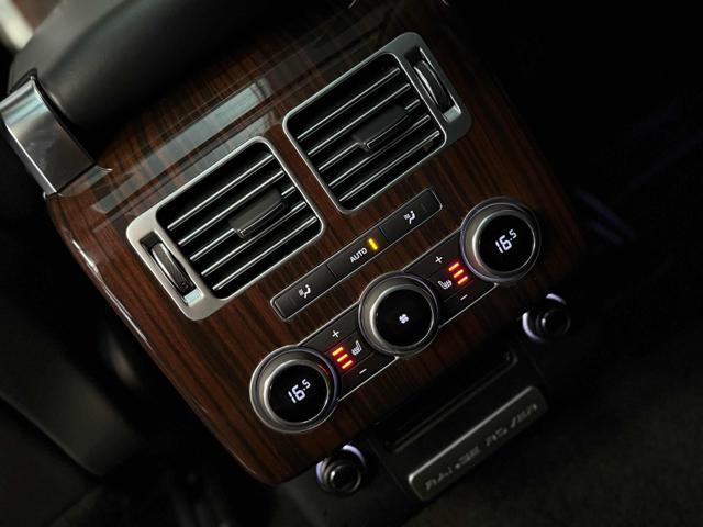 LAND ROVER Range Rover 3.0 TDV6 Autobiography