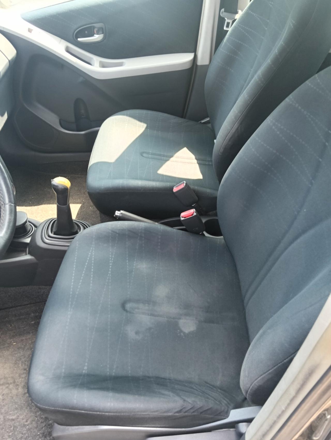 Toyota Yaris 1.3 5 porte