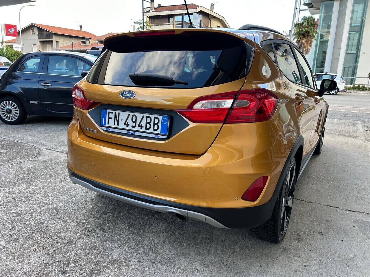 Ford Fiesta ACTIVE 1.0 Ecoboost NEOPATENTATI!!!