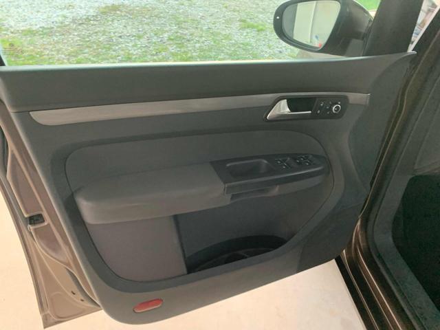 VOLKSWAGEN Touran 1.6 TDI 7 POSTI CAMBIO AUTOMATICO