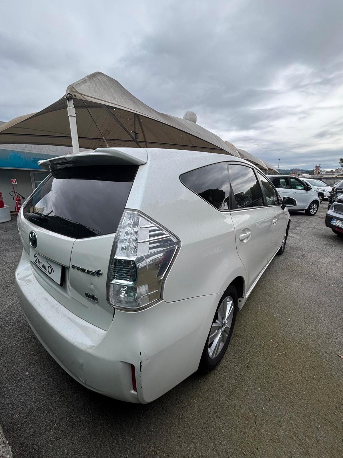 Toyota Prius Prius+ 1.8 Lounge
