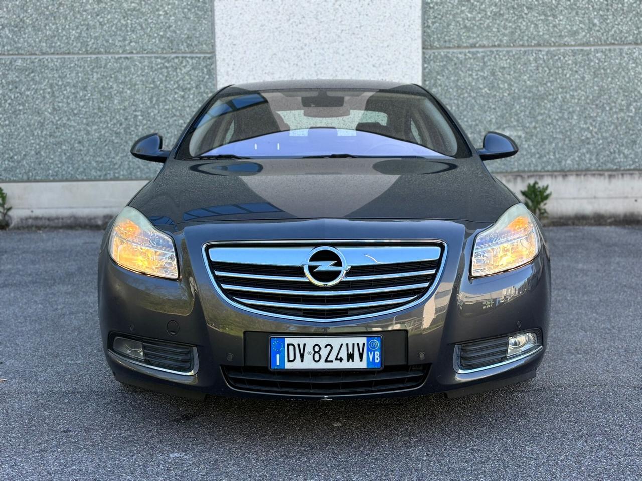 Opel Insignia 1.6 Turbo 180CV 4 porte Cosmo