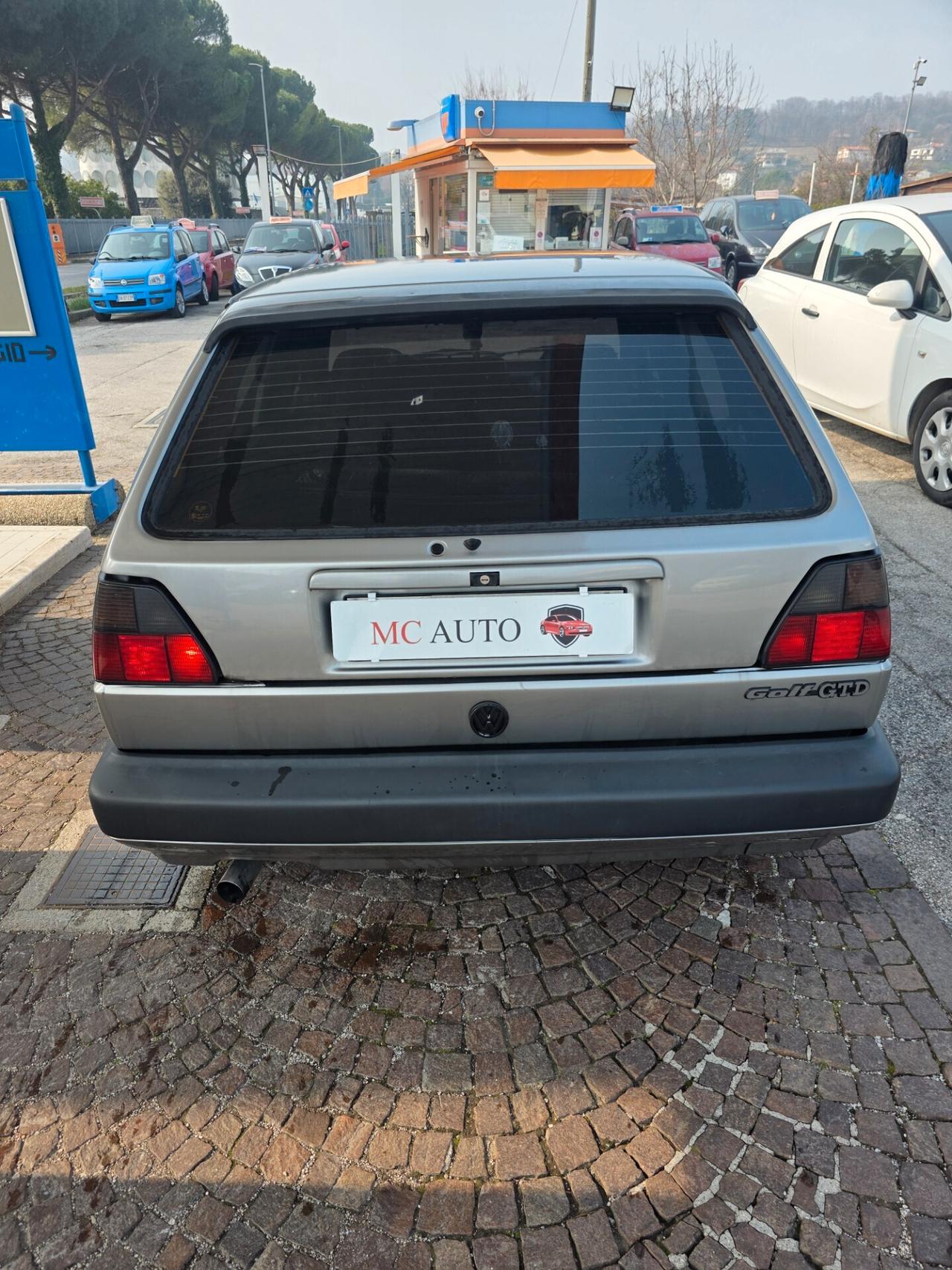 Volkswagen Golf 1600 TD intercooler 5 p. GTD con 367.000km