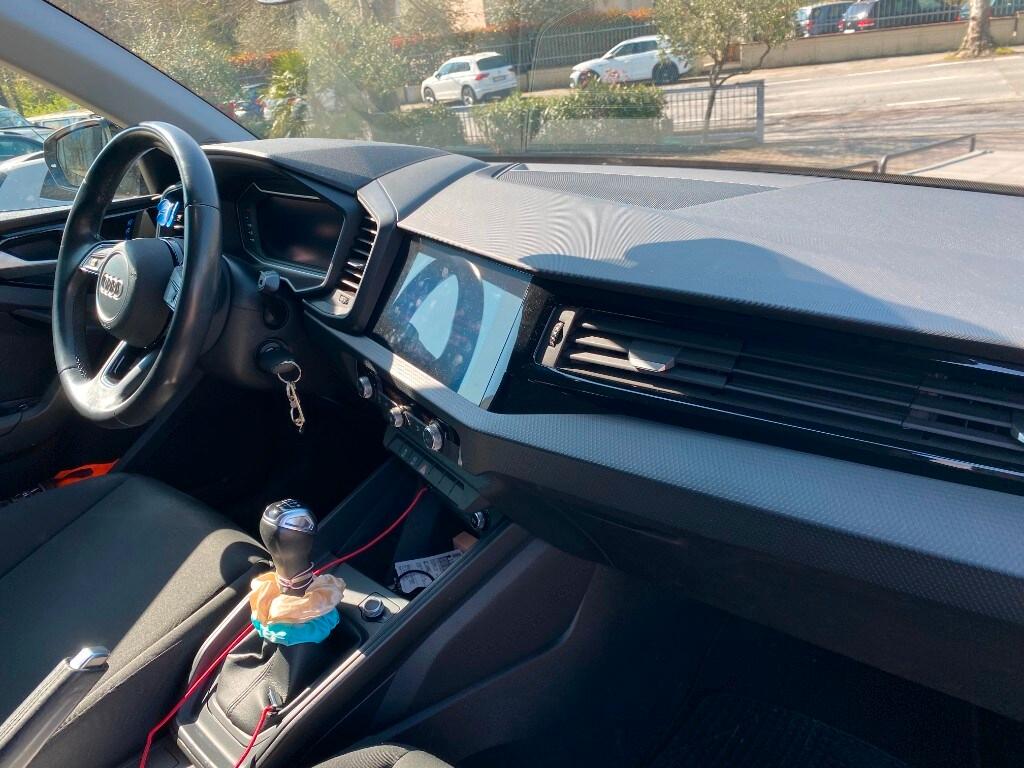 AUDI A1 2ª serie A1 citycarver 25 TFSI Admired