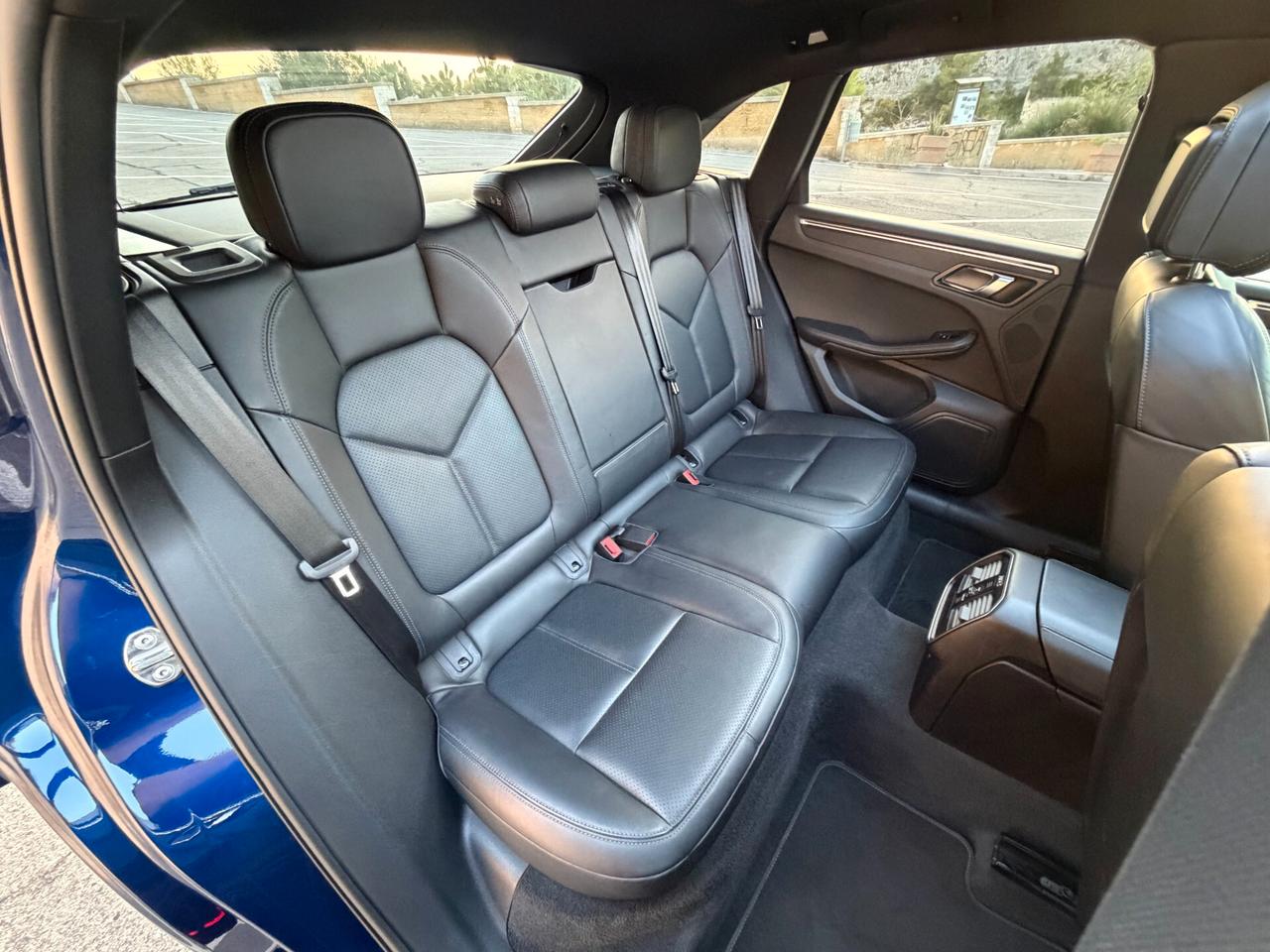 Porsche MACAN/2.0 265 CV/21"/TETTO/FARI PDLS