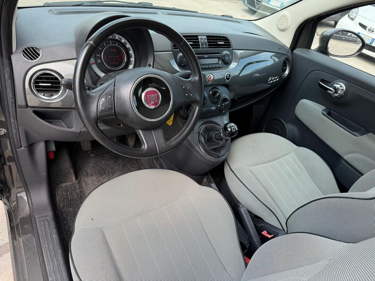 FIAT 500 1.2 Lounge neo-patentati