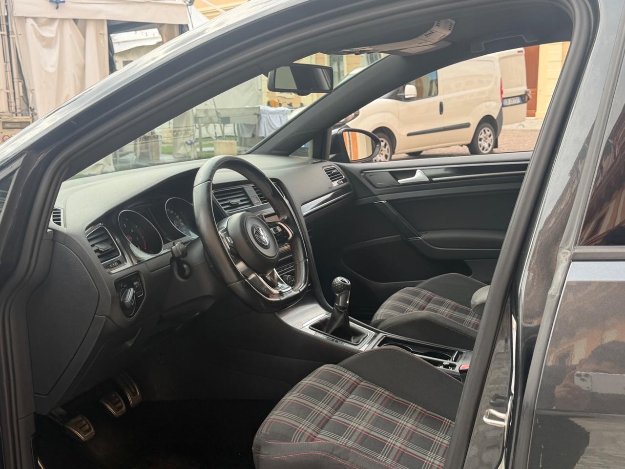 Volkswagen Golf GTI Performance 2.0 TSI 5p. BlueMotion Technology