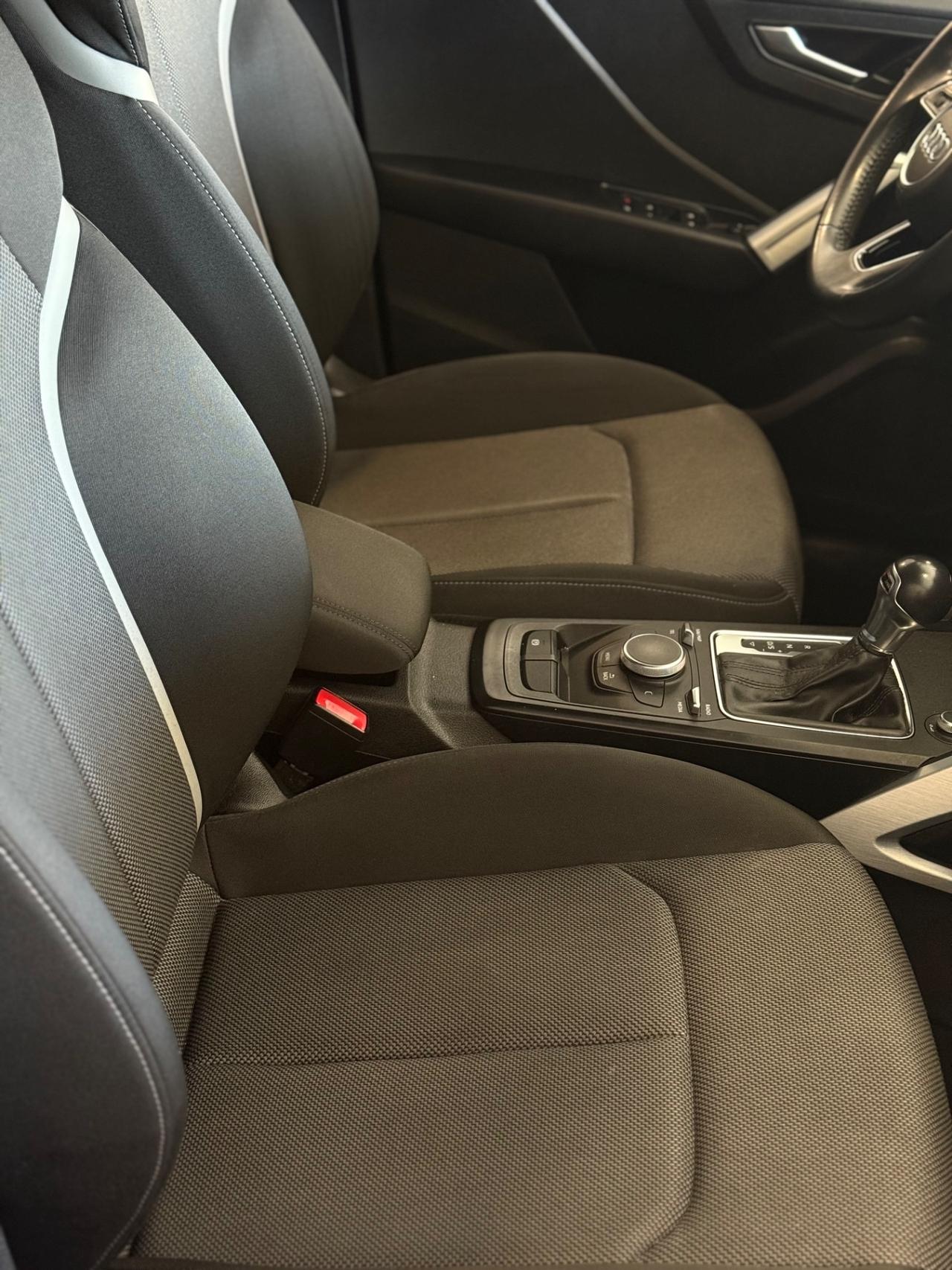 Audi Q2 30 TDI S tronic Business Design