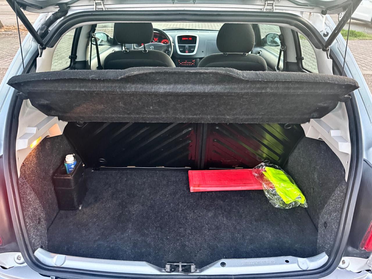 Peugeot 206 Plus 1.1 benzina 60CV 3 porte 90.000km 2009