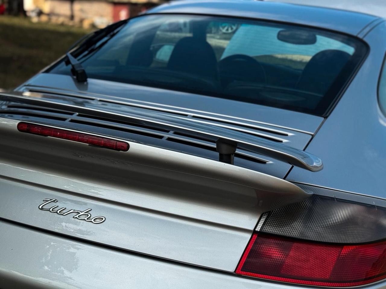 Porsche 911 Turbo cat Coupé