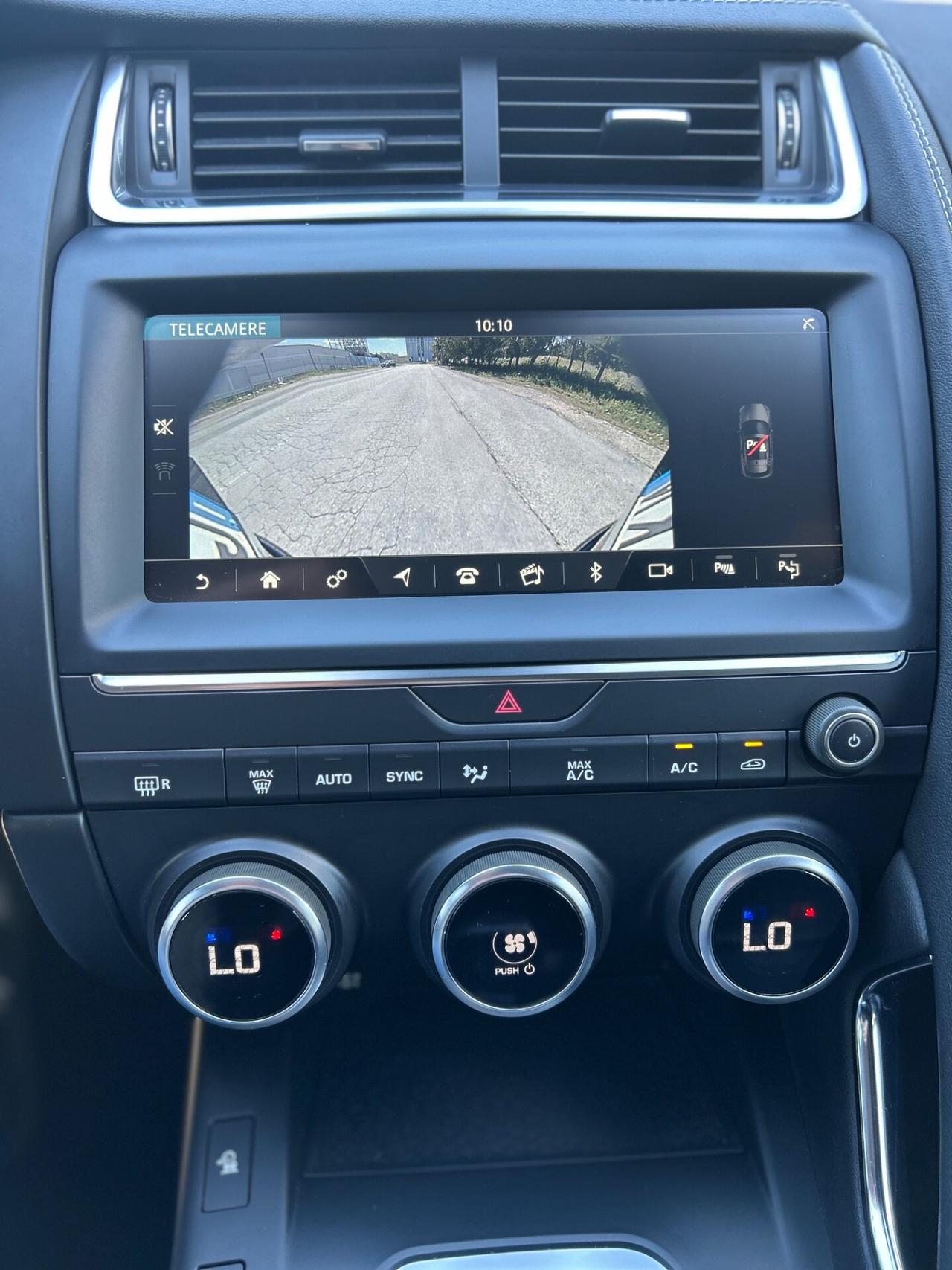 Jaguar E-Pace 2.0D 150 CV AWD R-Dynamic HSE