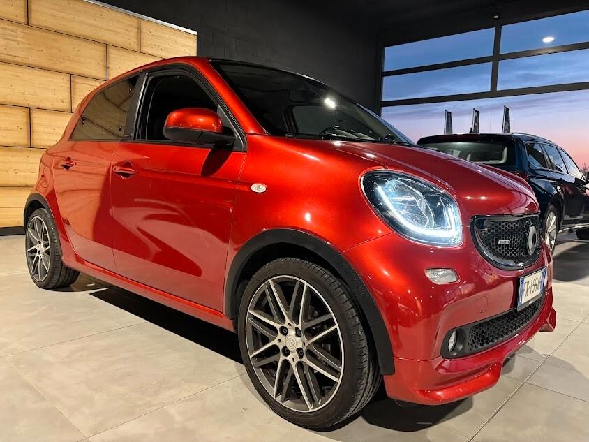 Smart brabus FOR FOUR XLLUSIVE 109CV-JBL