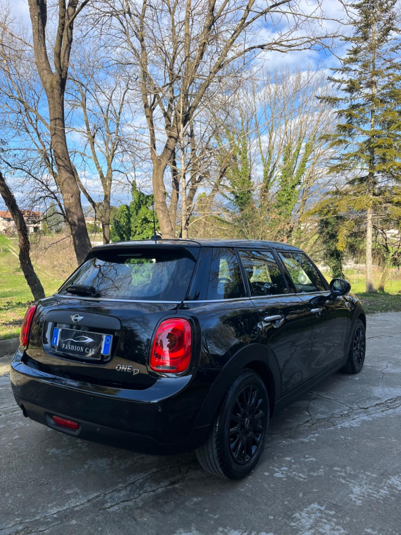 Mini 1.5 One D Business XL