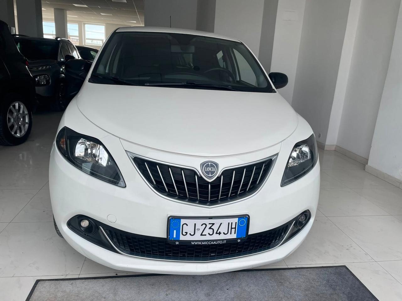 Lancia Ypsilon 1.0 FireFly 5 porte S&S Hybrid Ecochic Gold