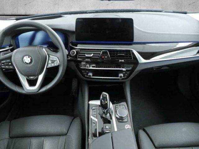 BMW 520 d 48V Touring Luxury