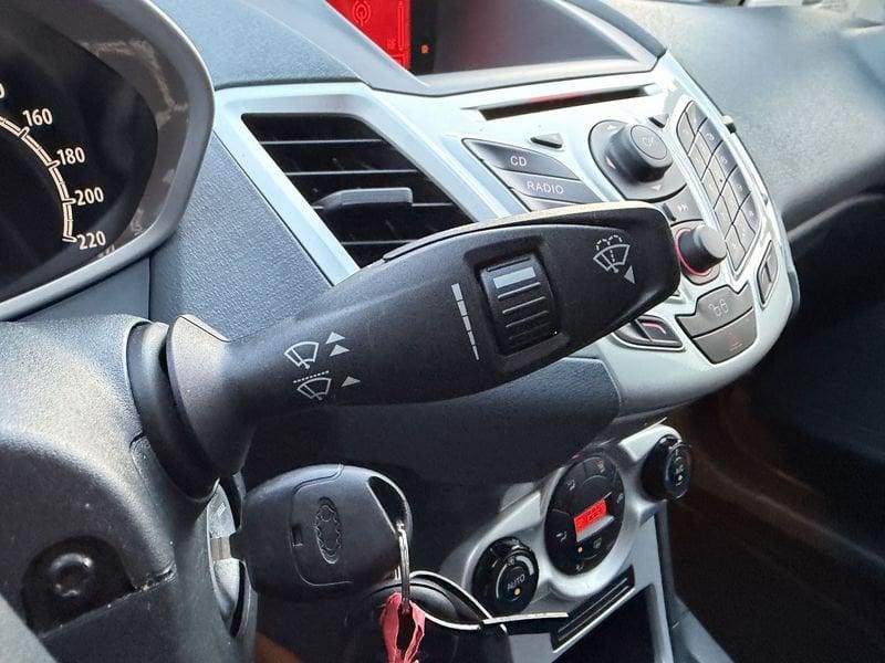 Ford Fiesta Fiesta 5p 1.2 16v Titanium 82cv IDONEA NEOPATENTATI