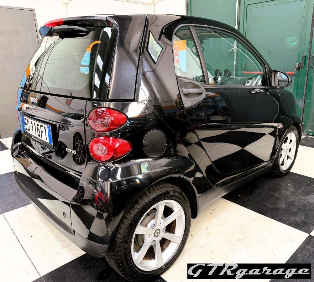 SMART - Fortwo - 1000 52 kW MHD coupÃ© pulse