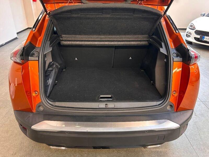Peugeot 2008 PureTech 130 S&S Allure Navi Pack