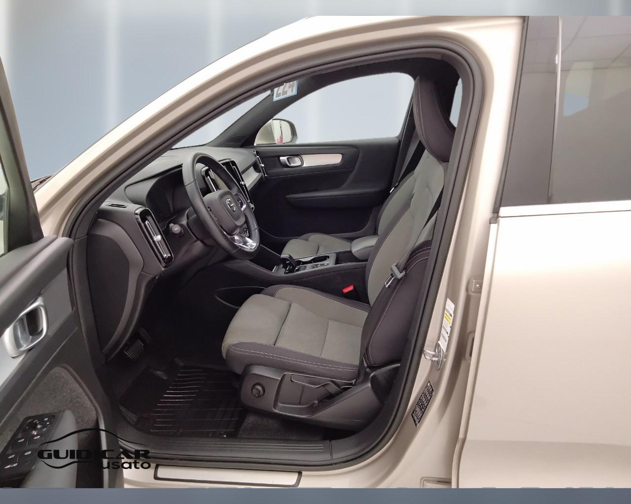 VOLVO XC40 2023 - XC40 1.5 t5 recharge phev Core auto