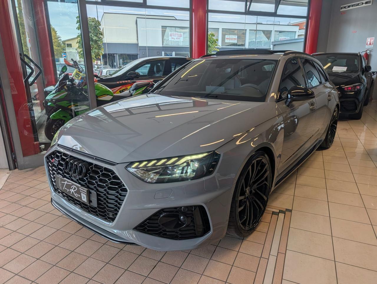 Audi A4 RS V 2019 Avant 2.9 tfsi quattro 450cv tiptronic